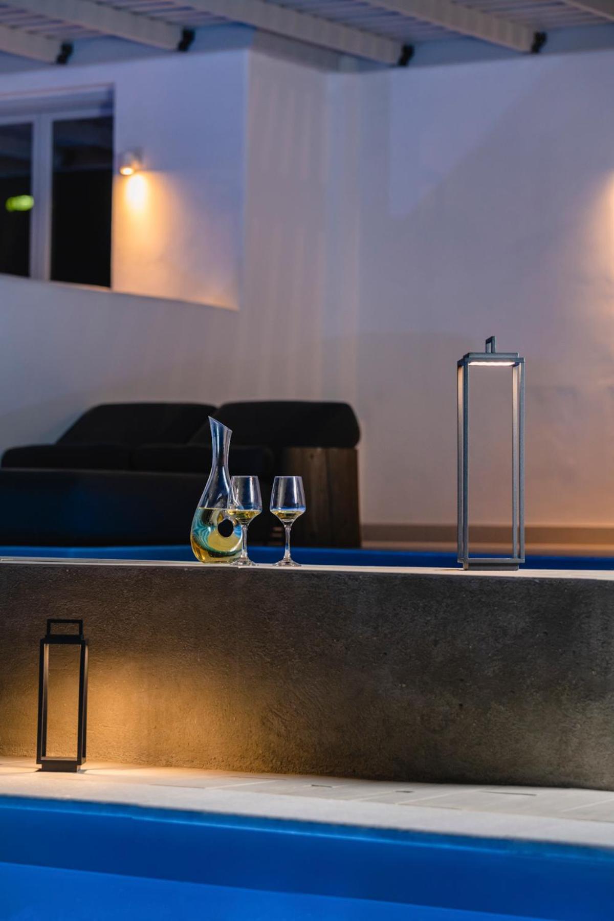 Quartano Suites By Heliessa, Adults Only Náousa Exterior photo