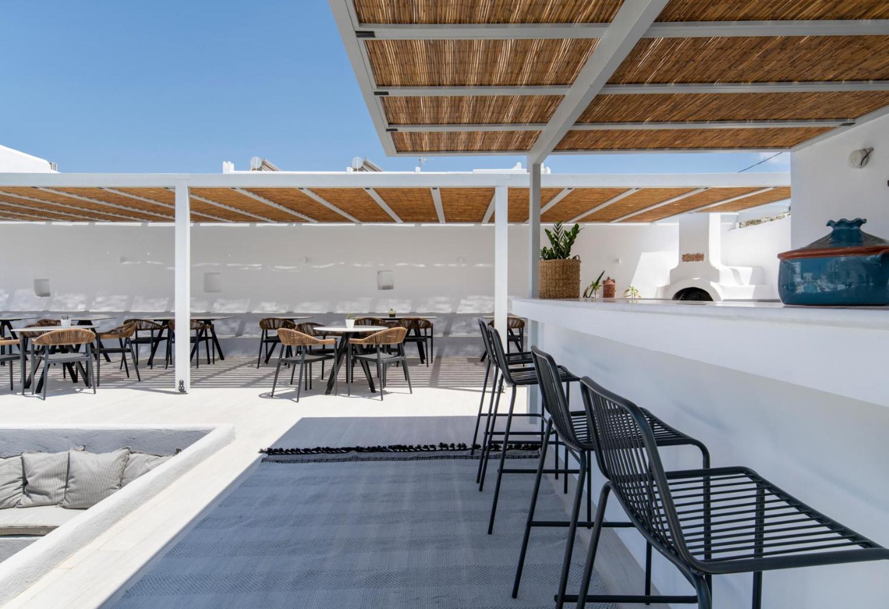 Quartano Suites By Heliessa, Adults Only Náousa Exterior photo