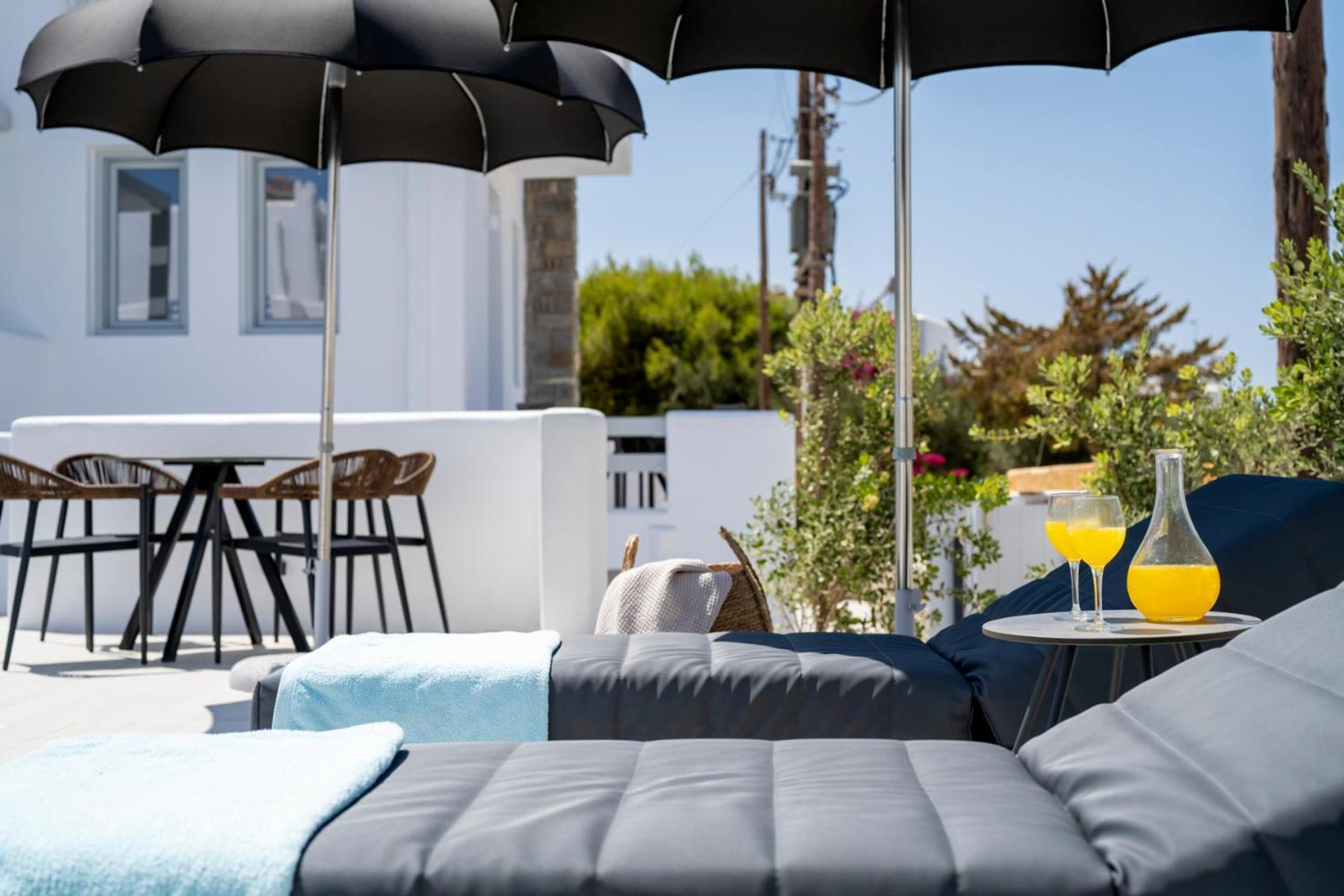 Quartano Suites By Heliessa, Adults Only Náousa Exterior photo