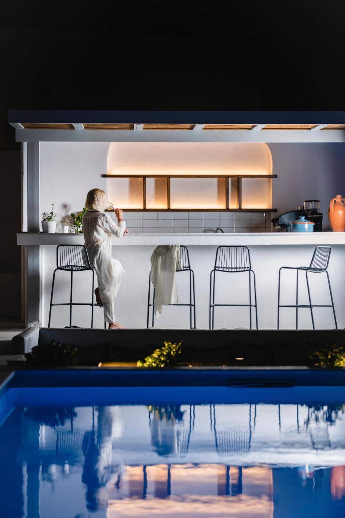 Quartano Suites By Heliessa, Adults Only Náousa Exterior photo